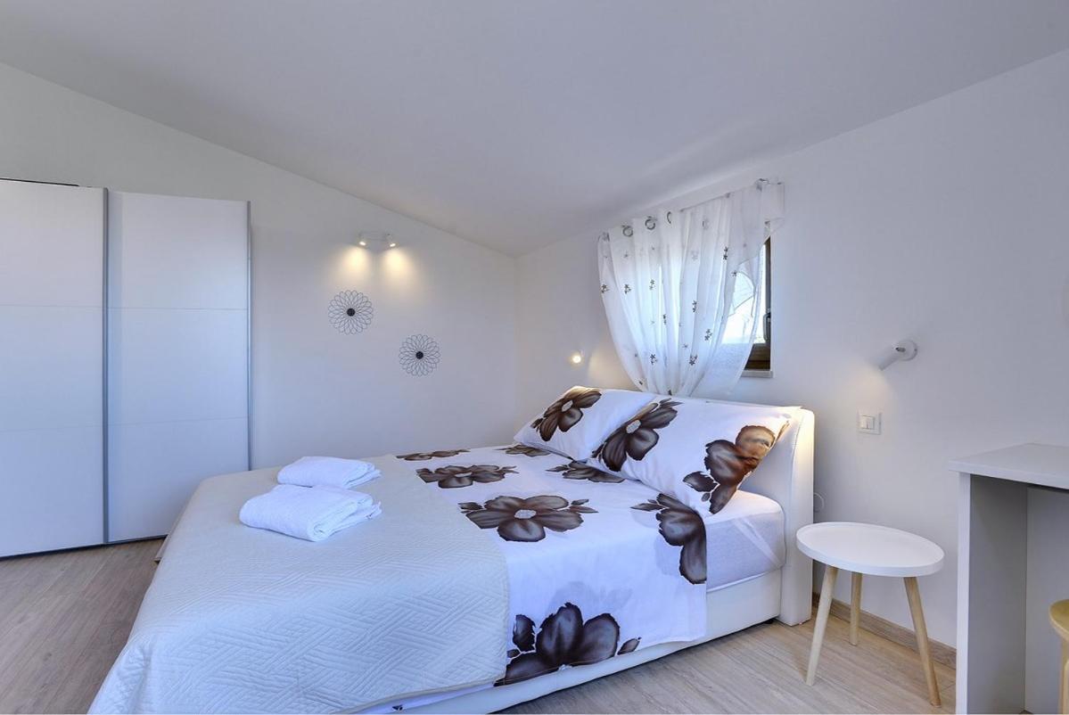 Apartments Buic Vinkuran Exterior foto